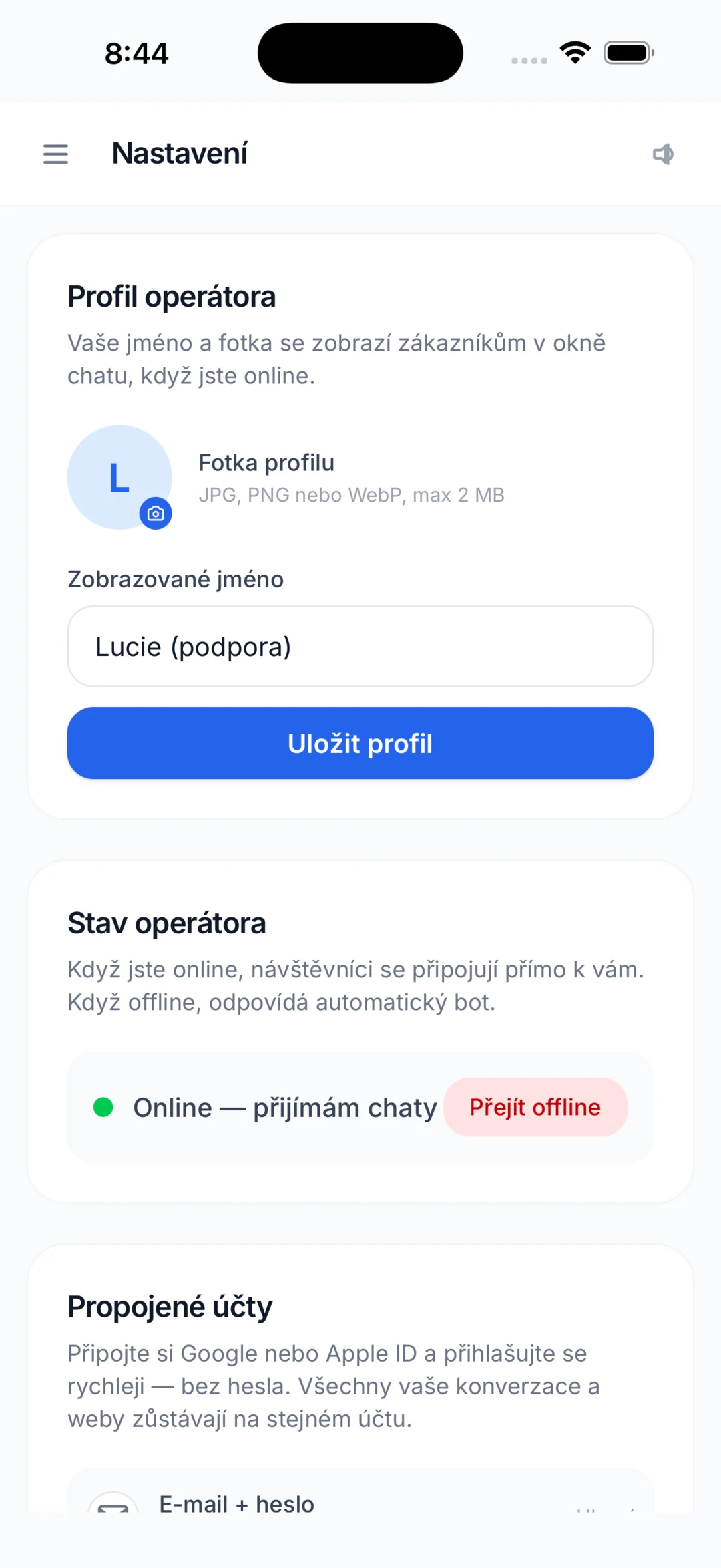 Snímek obrazovky aplikace ChatNaWeb – Nativní aplikace pro iOS i Android nad webovou platformou